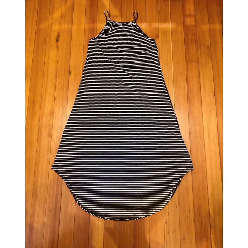 Black & white stripes maxi dress